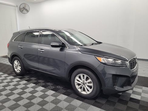 Used 2020 Kia Sorento LX w/ LX I4 Convenience Package FWD image 11