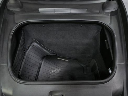 Certified 2022 Porsche 911 Carrera RWD image 32