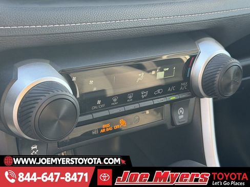 Used 2024 Toyota RAV4 LE image 20