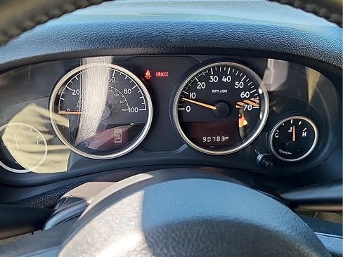 Used 2016 Jeep Wrangler Sahara AWD/4WD image 18