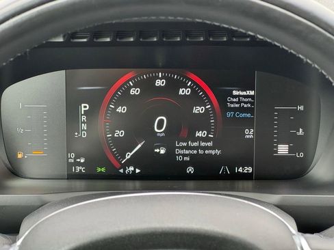 Used 2018 Volvo XC90 T5 Momentum w/ Convenience Package image 13