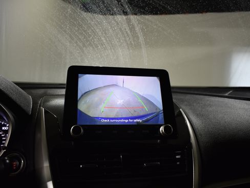 Used 2022 Mitsubishi Eclipse Cross SE image 21