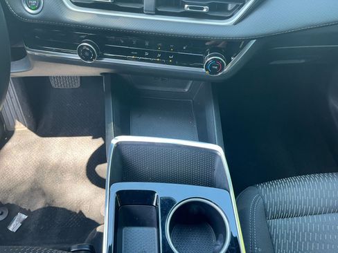 Used 2025 Chevrolet Equinox LT AWD/4WD image 41