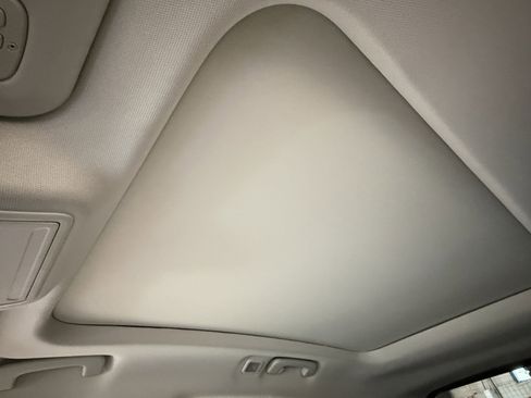 Used 2023 Ford Escape Platinum image 8