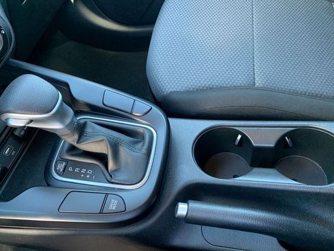 Used 2025 Kia Soul LX w/ LX Technology Package image 39