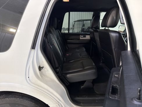 Used 2017 Ford Expedition Limited image 13