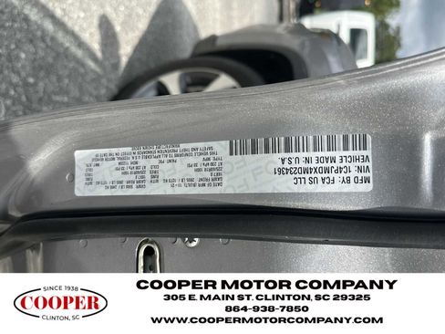 Used 2021 Jeep Cherokee Limited image 33