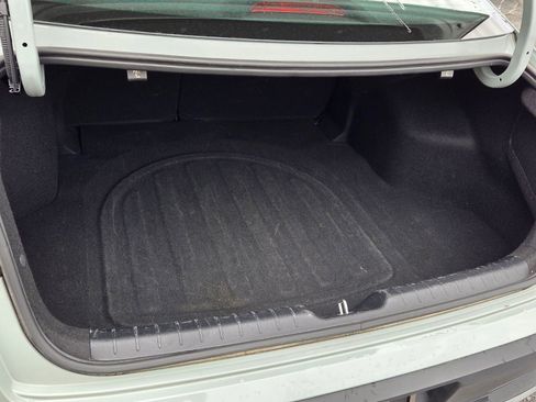 Used 2025 Kia K4 LXS image 12