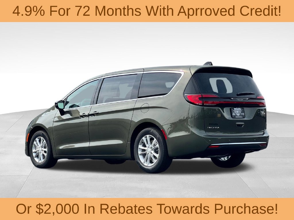 New 2027 Chrysler Pacifica Select FWD image 5