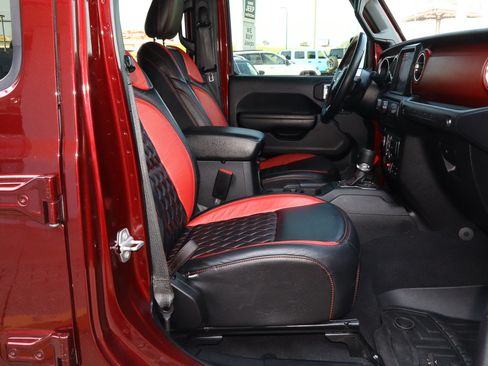 Used 2021 Jeep Wrangler Unlimited Rubicon AWD/4WD image 30