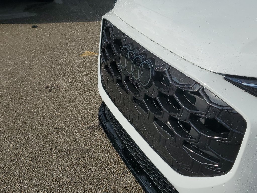 New 2026 Audi Q3 quattro 2.0T AWD/4WD image 11