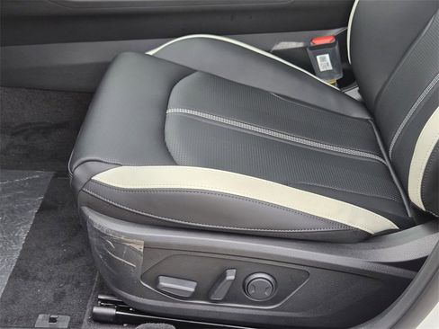 New 2026 Kia K5 GT-Line image 17