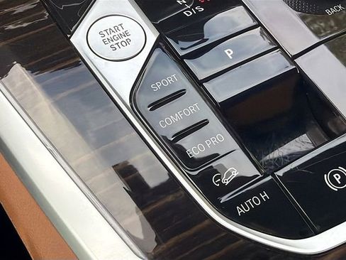 Used 2025 BMW X5 xDrive40i image 34