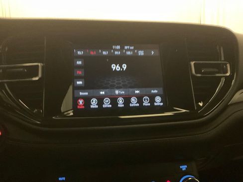 Used 2022 Dodge Durango SXT AWD/4WD image 21