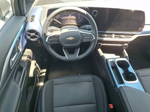 Certified 2024 Chevrolet Equinox EV LT AWD/4WD image 11
