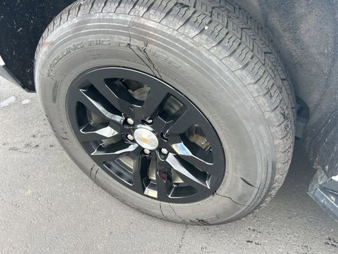 Used 2024 Chevrolet Tahoe LT image 41