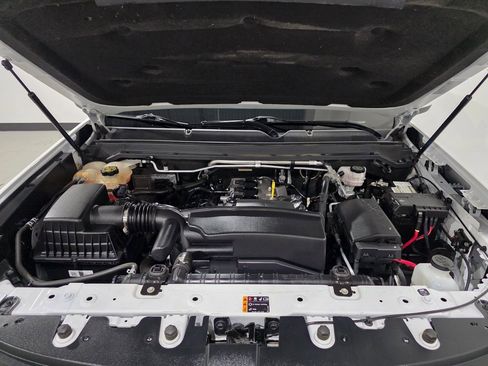 Used 2022 Chevrolet Colorado LT w/ Fleet Safety Package image 11