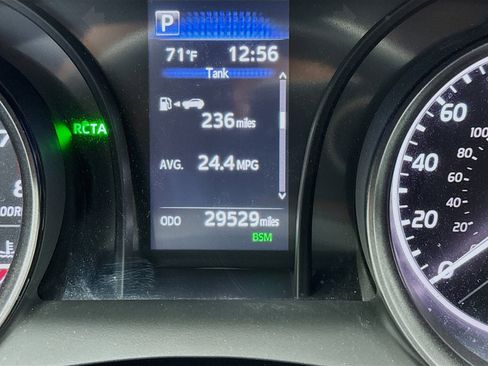 Used 2024 Toyota Camry SE w/ Convenience Package FWD image 8