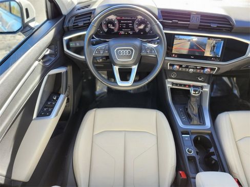Used 2024 Audi Q3 2.0T Premium Plus image 11