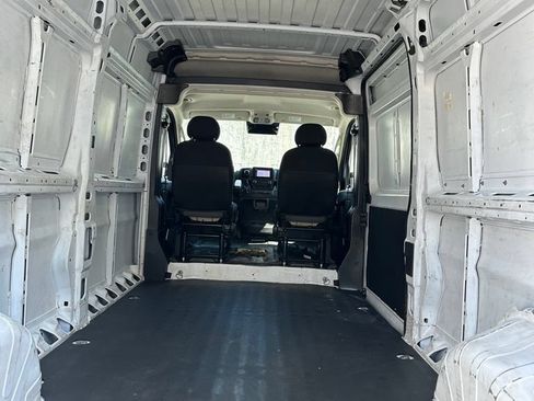 Used 2023 RAM ProMaster 2500 FWD image 18