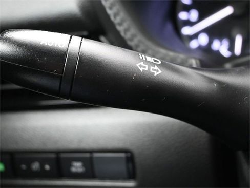 Used 2023 Nissan Sentra SV image 25