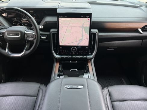 Used 2025 GMC Yukon Denali w/ Denali Reserve Package AWD/4WD image 36