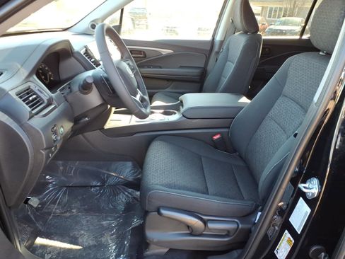 New 2026 Honda Ridgeline Sport image 4