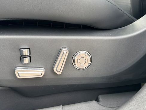 New 2026 Lincoln Nautilus Reserve image 23