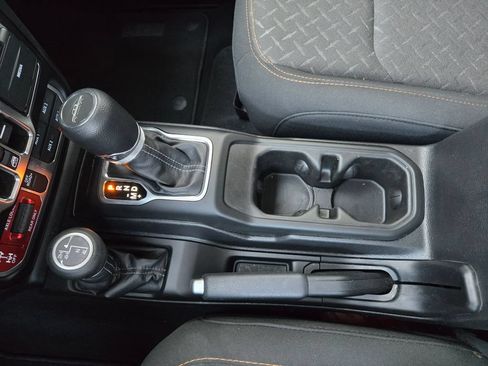 Used 2026 Jeep Gladiator Mojave AWD/4WD image 28