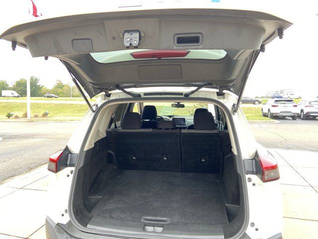 Used 2021 Nissan Rogue SV FWD image 26