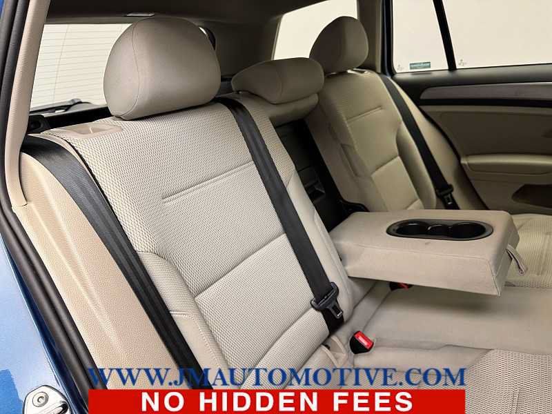 Used 2017 Volkswagen Golf S AWD/4WD image 18