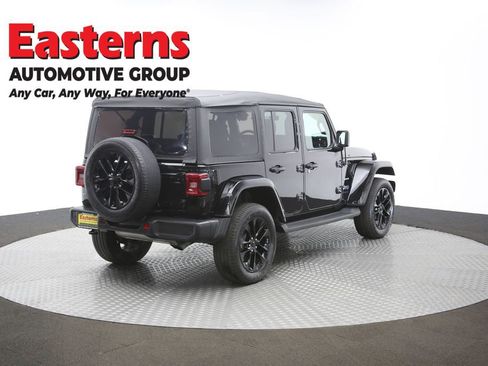 Used 2021 Jeep Wrangler Unlimited Sahara w/ Cold Weather Group image 41