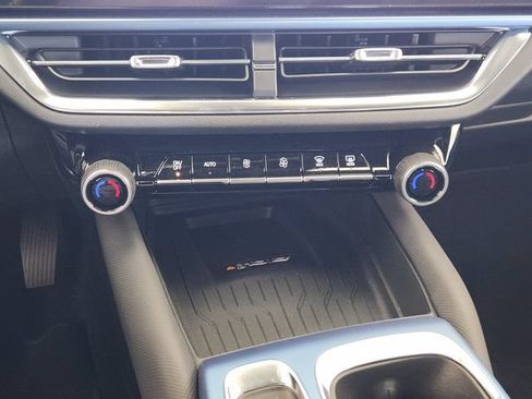 New 2026 Chevrolet Equinox EV LT w/ Convenience Package II FWD image 15
