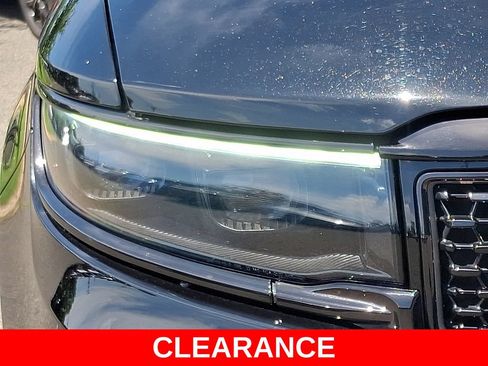 Used 2023 Jeep Grand Wagoneer Series II AWD/4WD image 9