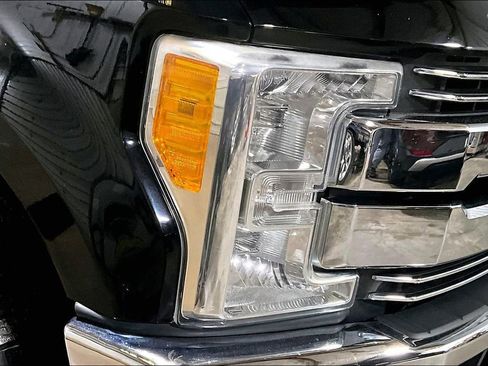 Used 2017 Ford F350 Lariat w/ Lariat Value Package image 4