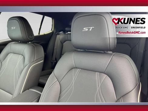 New 2026 Buick Envista Sport Touring w/ Studio Series FWD image 20