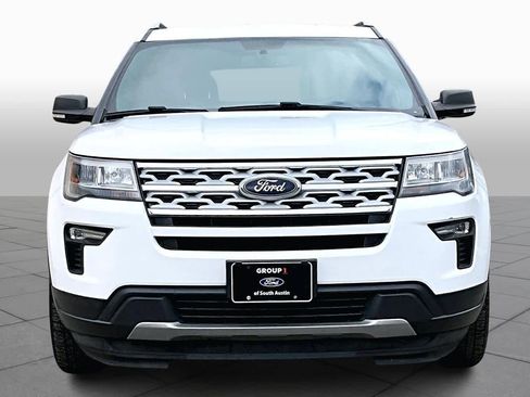 Used 2019 Ford Explorer XLT w/ Equipment Group 201A image 2