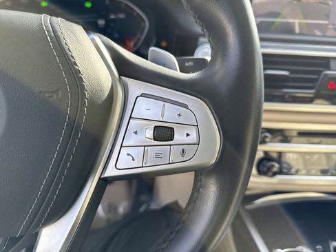 Used 2020 BMW 750i xDrive w/ Autobahn Package image 17