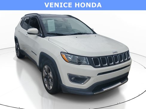 Used 2018 Jeep Compass Limited w/ Navigation Group FWD image 1
