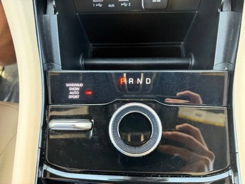 Used 2023 Jeep Grand Cherokee Limited AWD/4WD image 29
