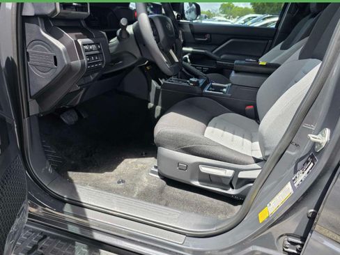 Used 2025 Toyota 4Runner TRD Off-Road AWD/4WD image 6