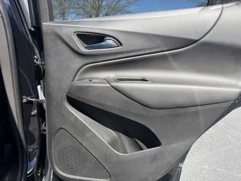 Used 2022 Chevrolet Equinox LT image 28