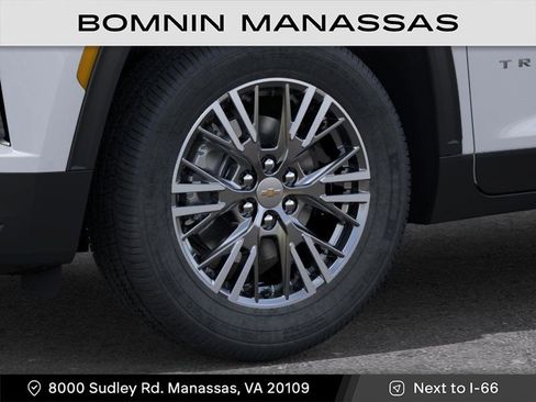 New 2026 Chevrolet Traverse LT image 9