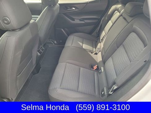 Used 2025 Chevrolet Equinox LT image 8