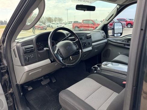 Used 2005 Ford F250 XL image 15