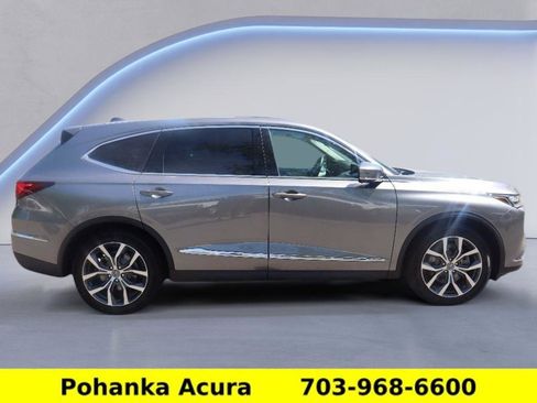 Used 2023 Acura MDX FWD w/ Technology Package image 8