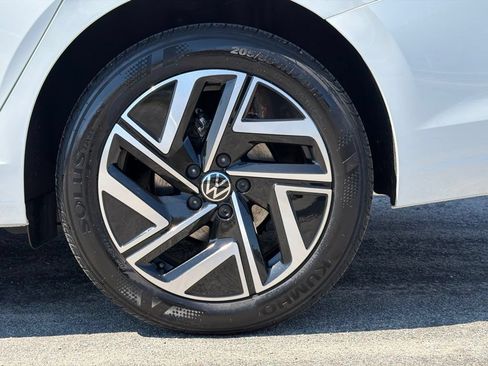 Certified 2023 Volkswagen Jetta SEL FWD image 20