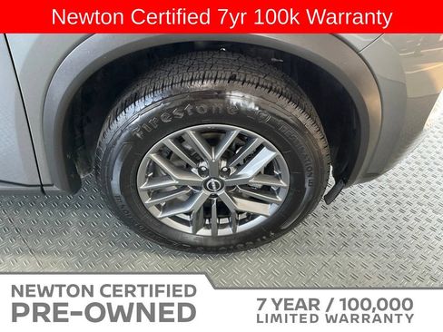 Used 2023 Nissan Rogue S FWD image 43