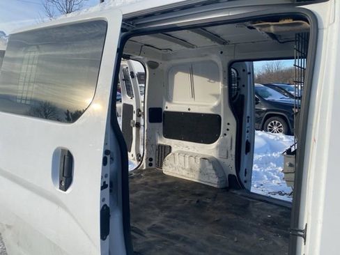 Used 2017 Chevrolet City Express LT image 12