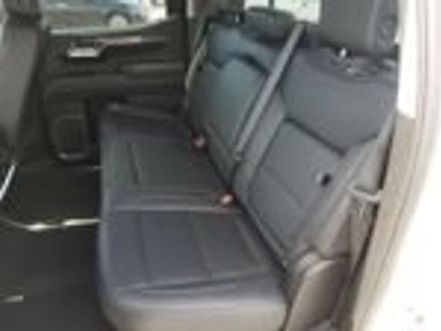 Used 2023 Chevrolet Silverado 1500 LTZ AWD/4WD image 3